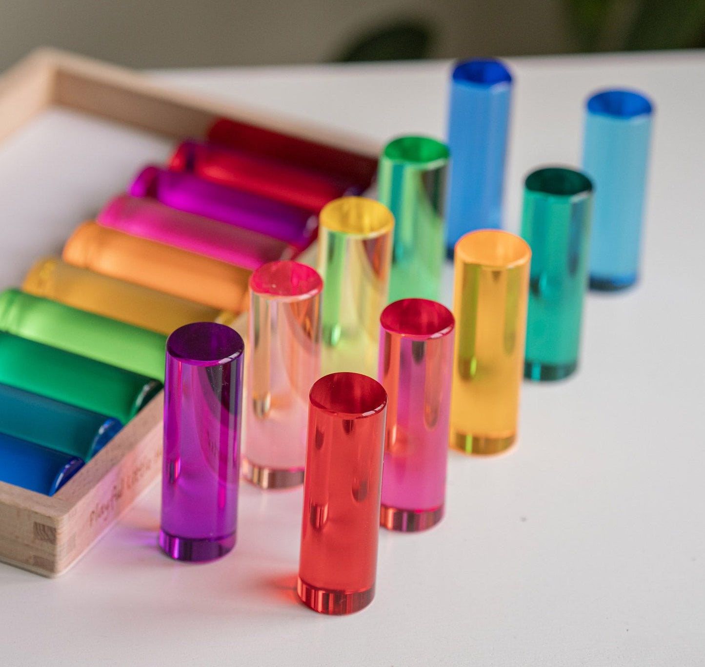 20 Medium Cylindrical Columns (Rainbow)
