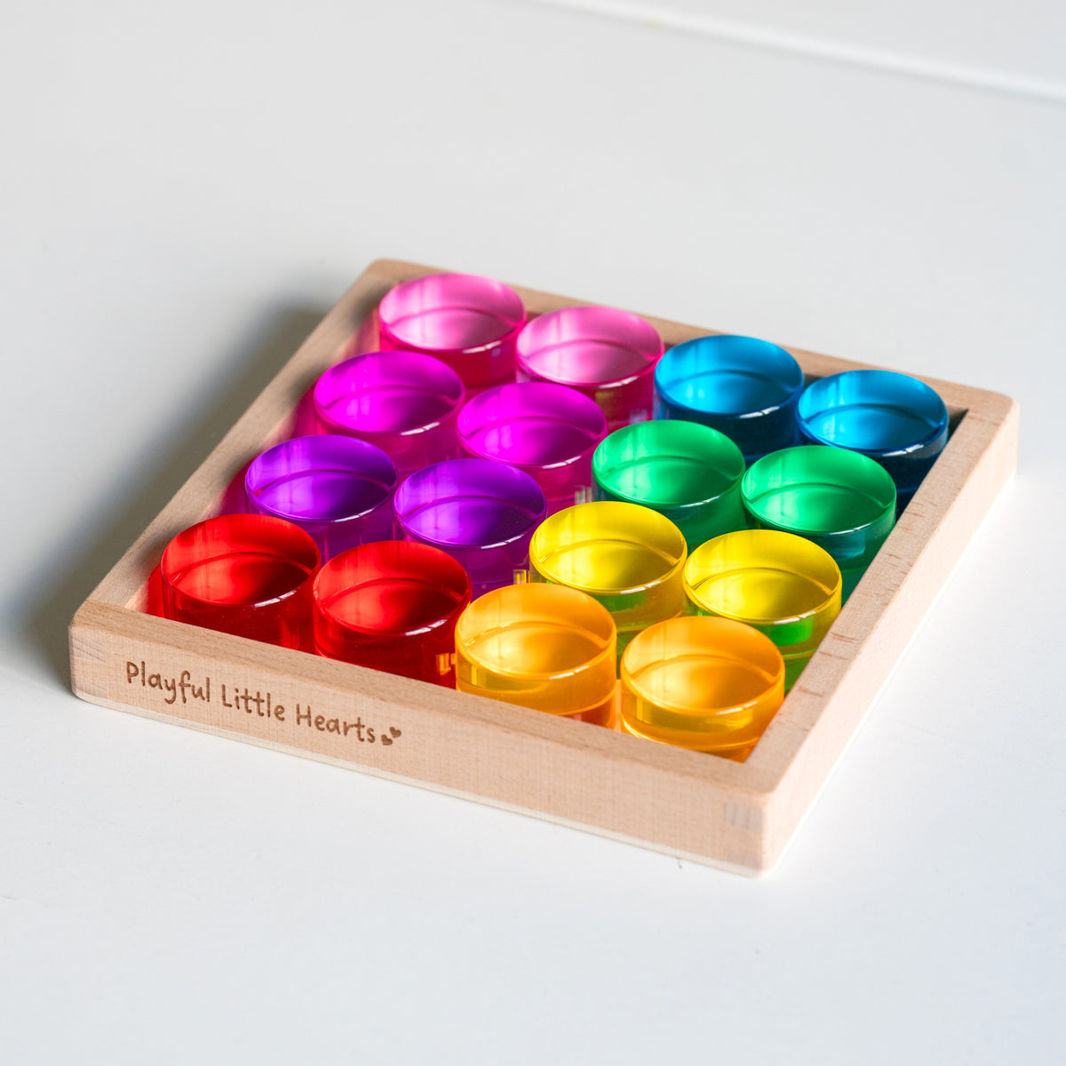 16 Lucite Rounds™