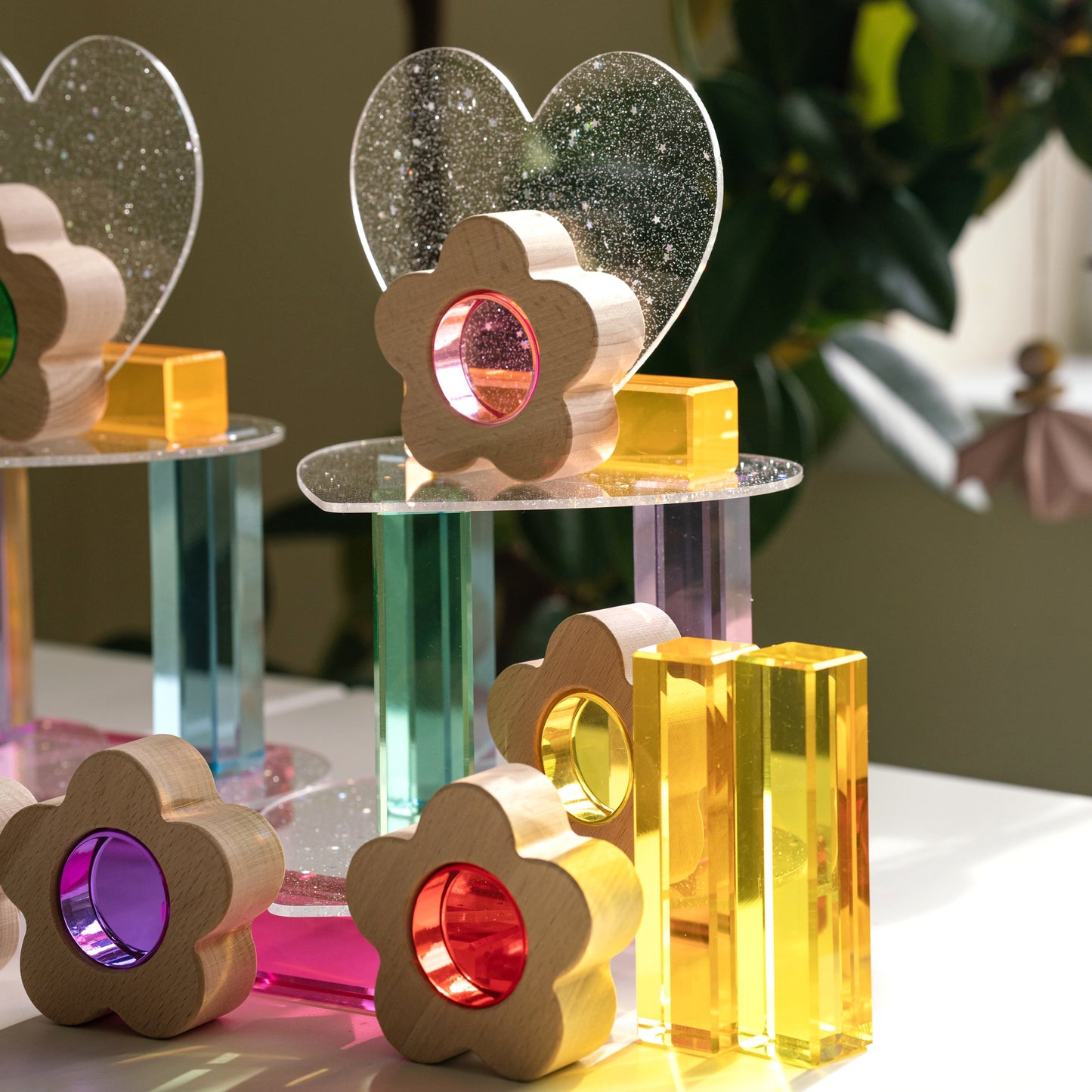 6 Glitter Heart Acrylic Platforms™