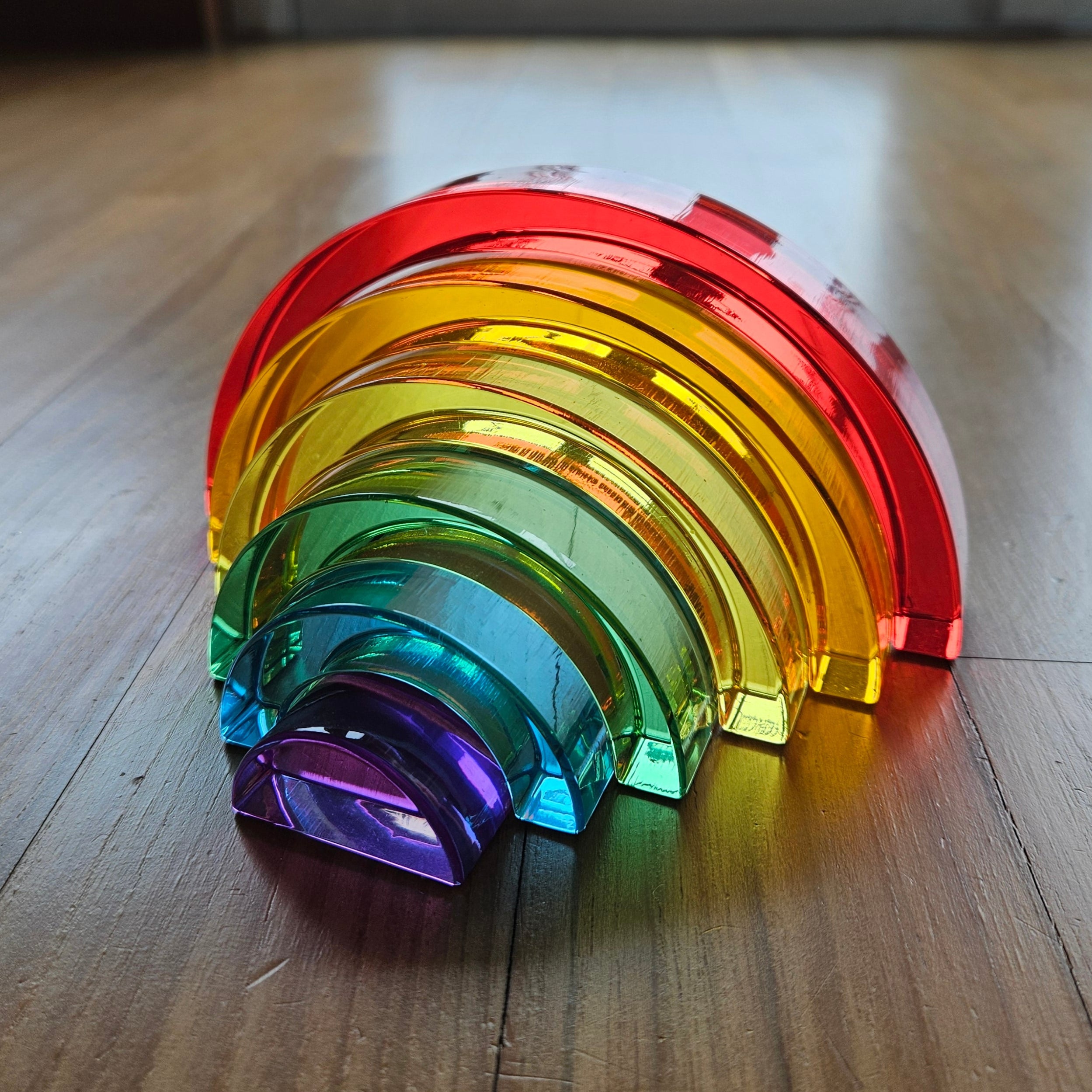 Baby Lucite Rainbow™ – Playful Little Hearts