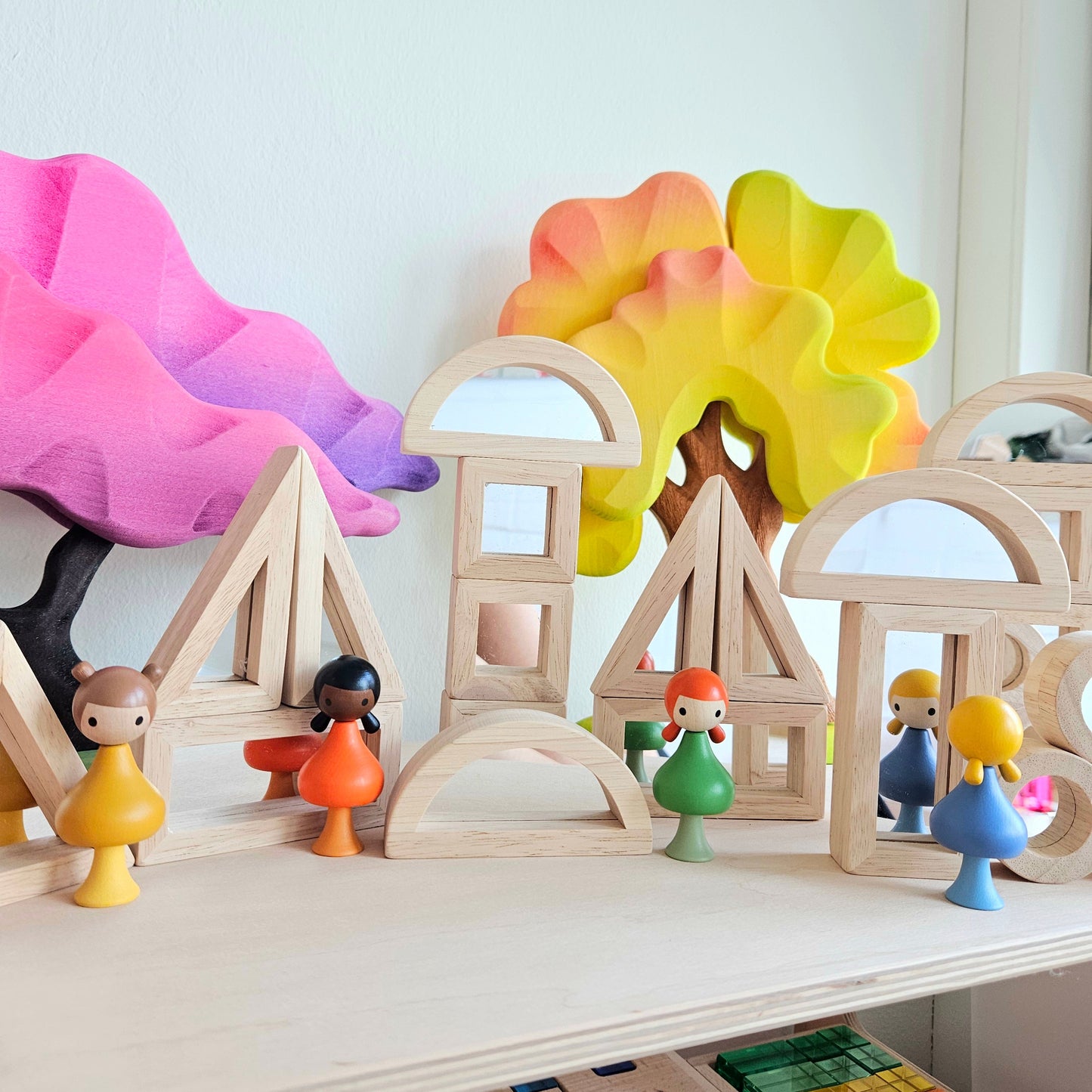 CLiCQUES Rainbow Girl Peg Dolls