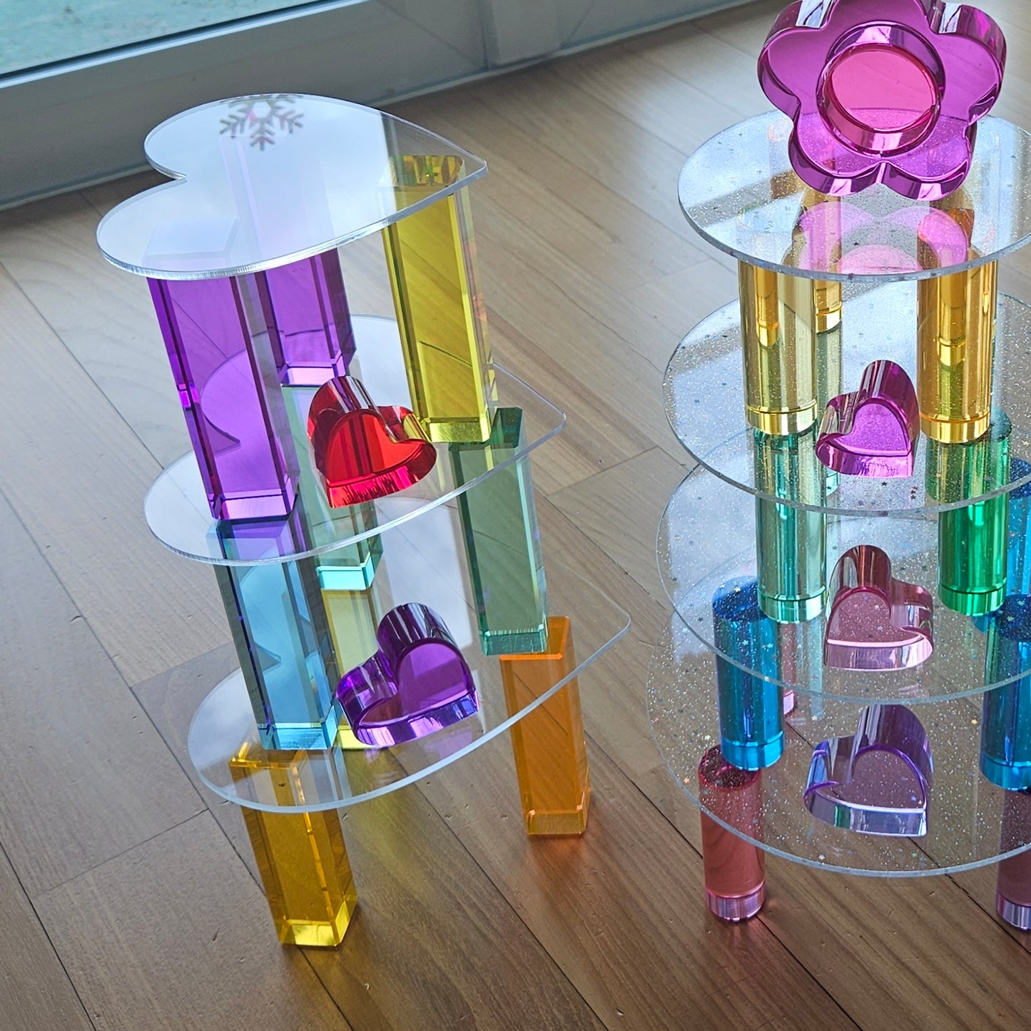 6 Clear Heart Acrylic Platforms™