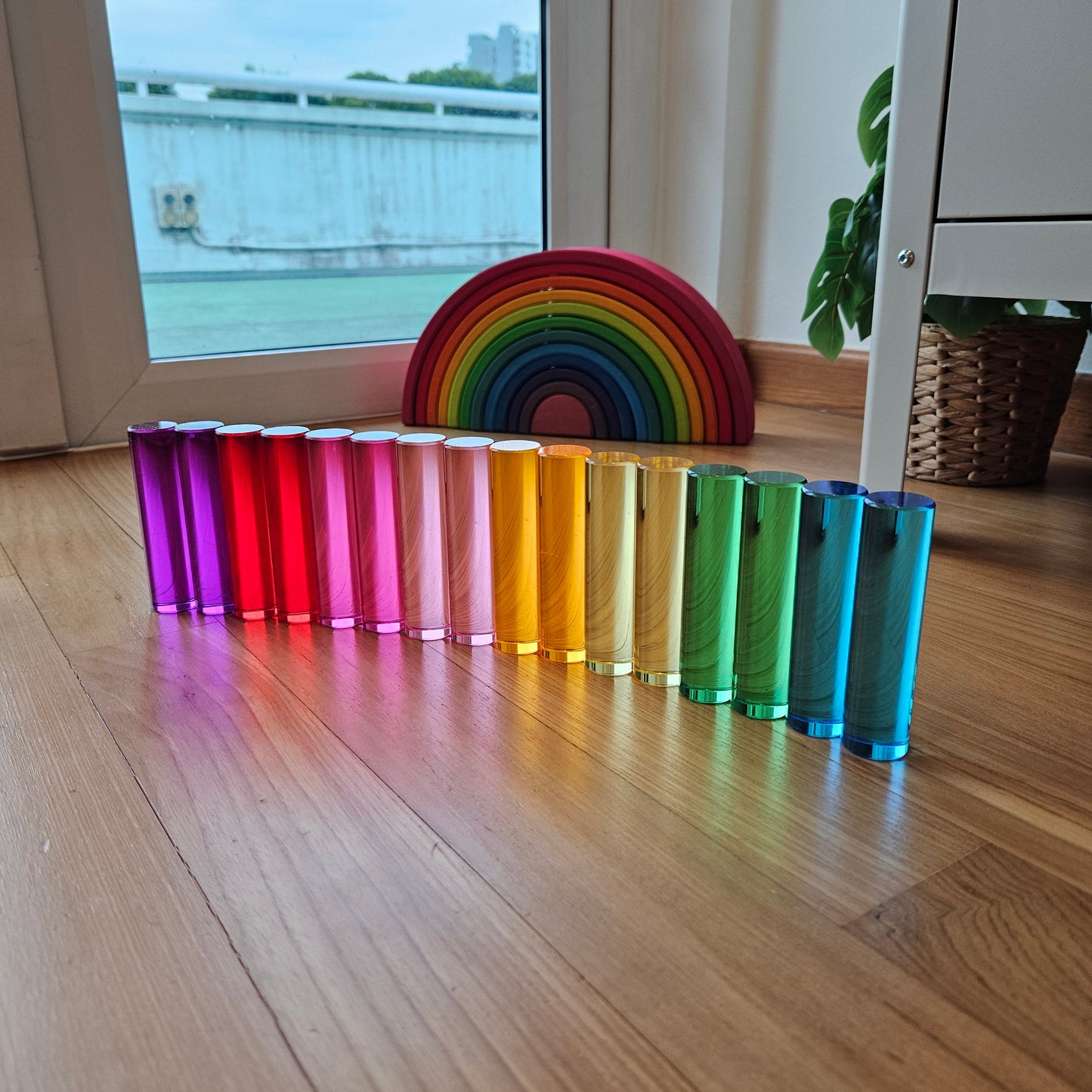 16 Lucite Cylindrical Pillars™
