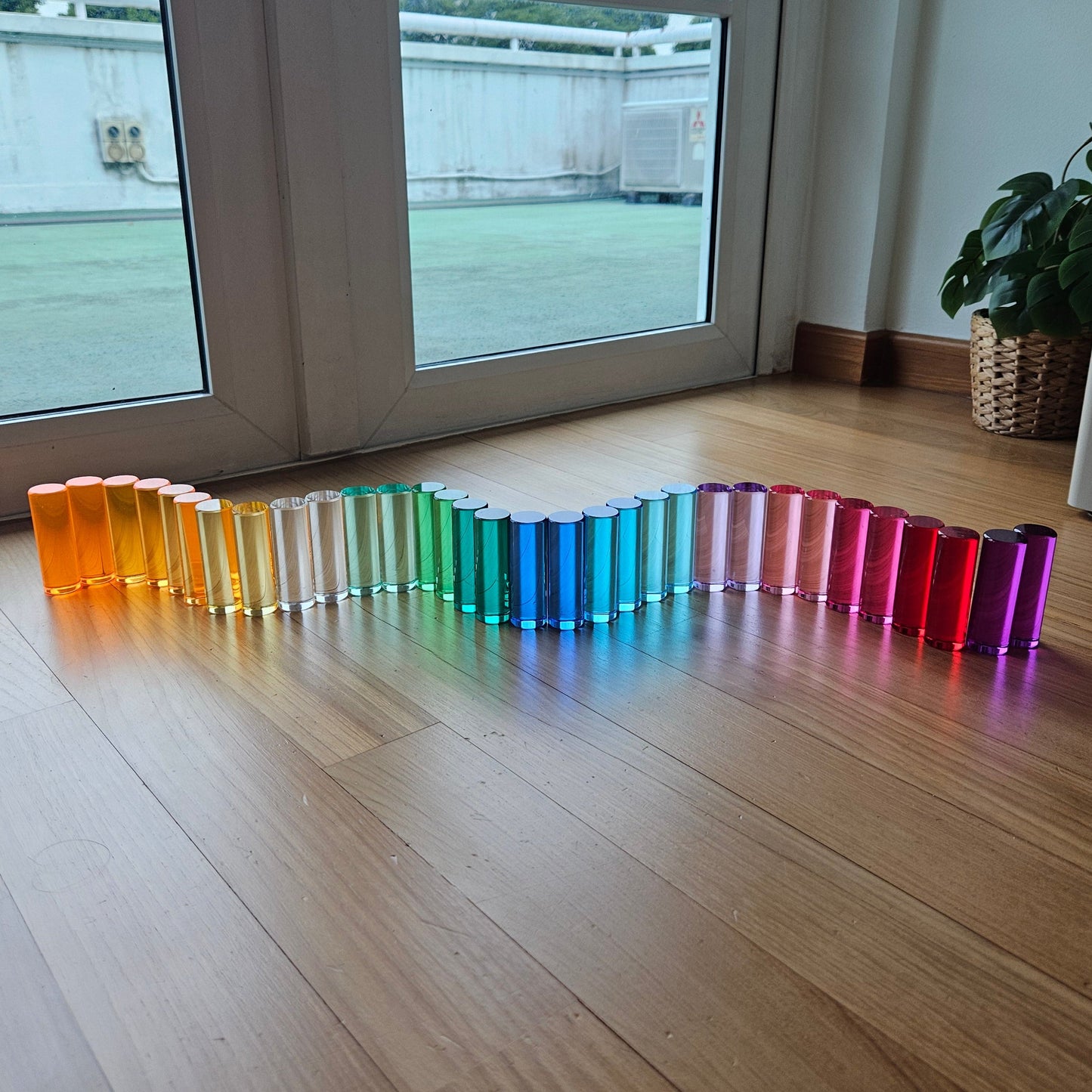 32 Medium Cylindrical Columns (Vibrant)
