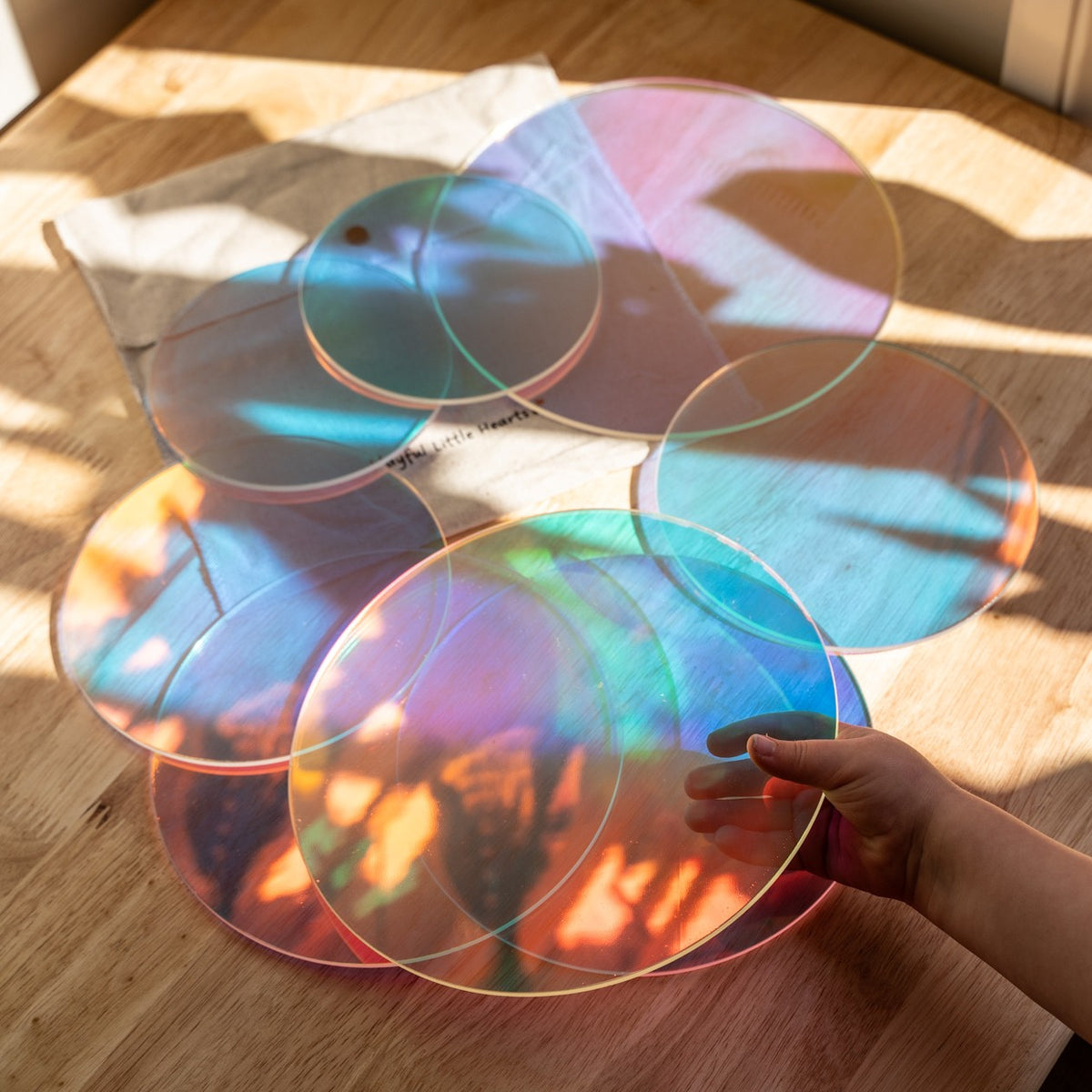 8 Iridescent Circle Acrylic Platforms