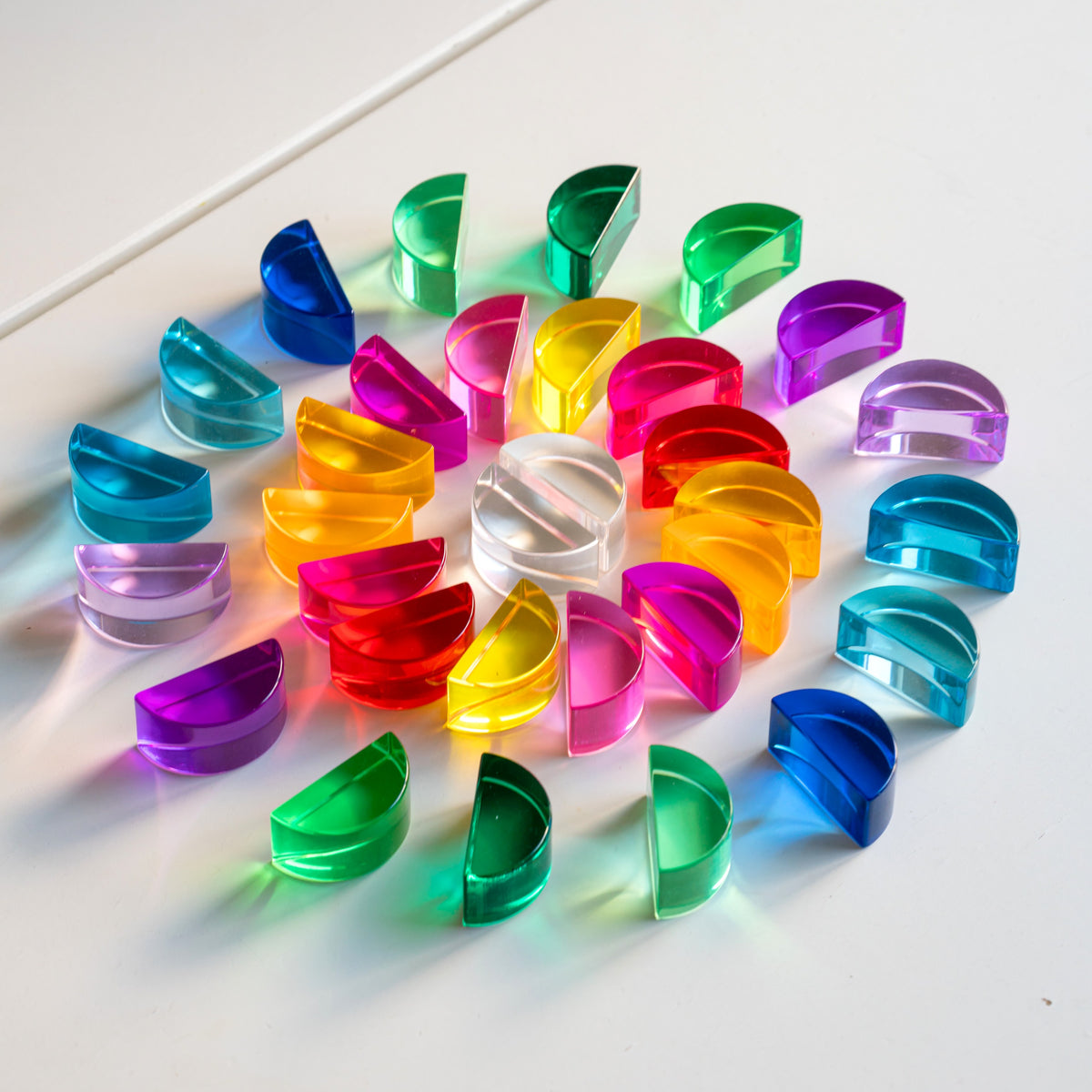 32 Lucite Semicircles™