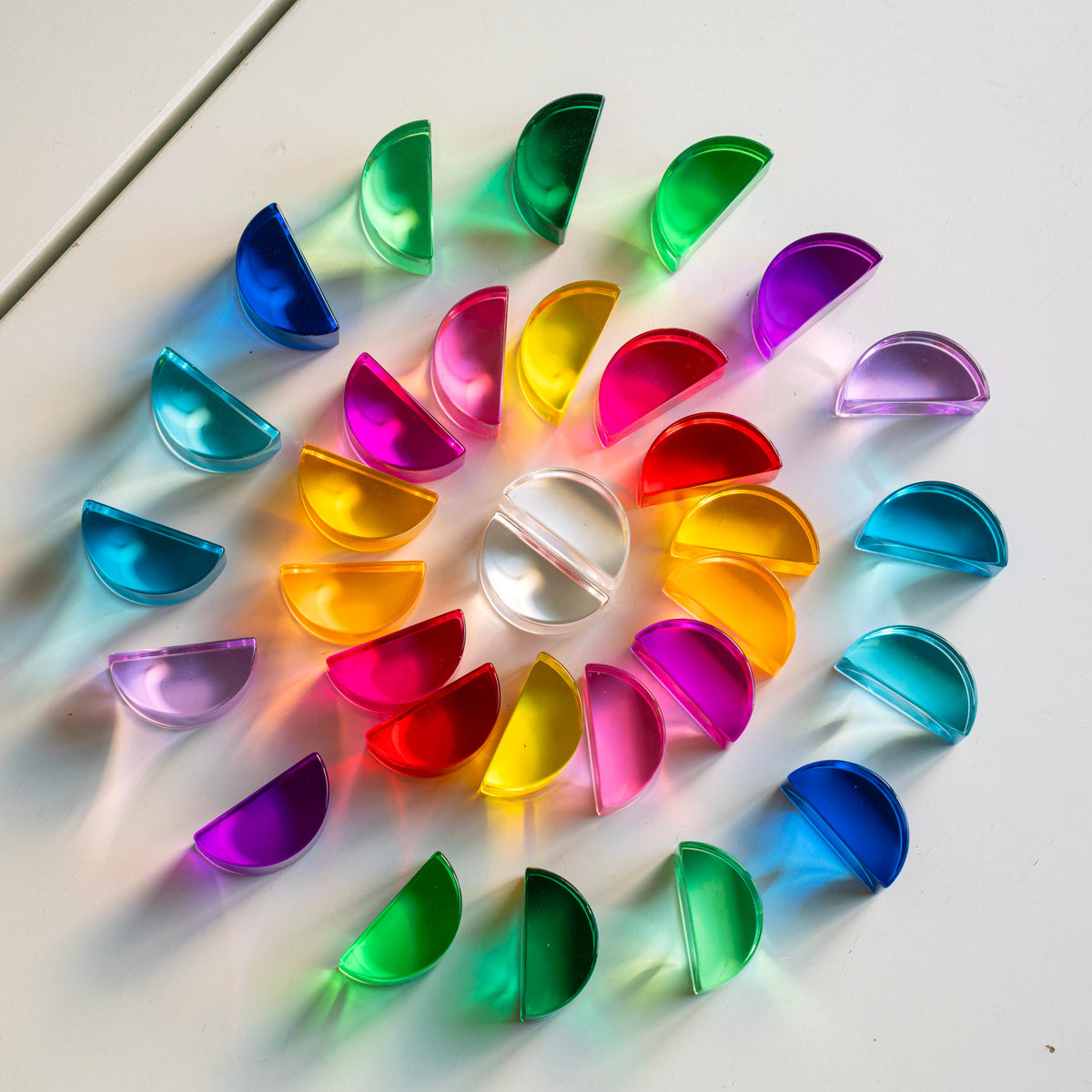 32 Lucite Semicircles™