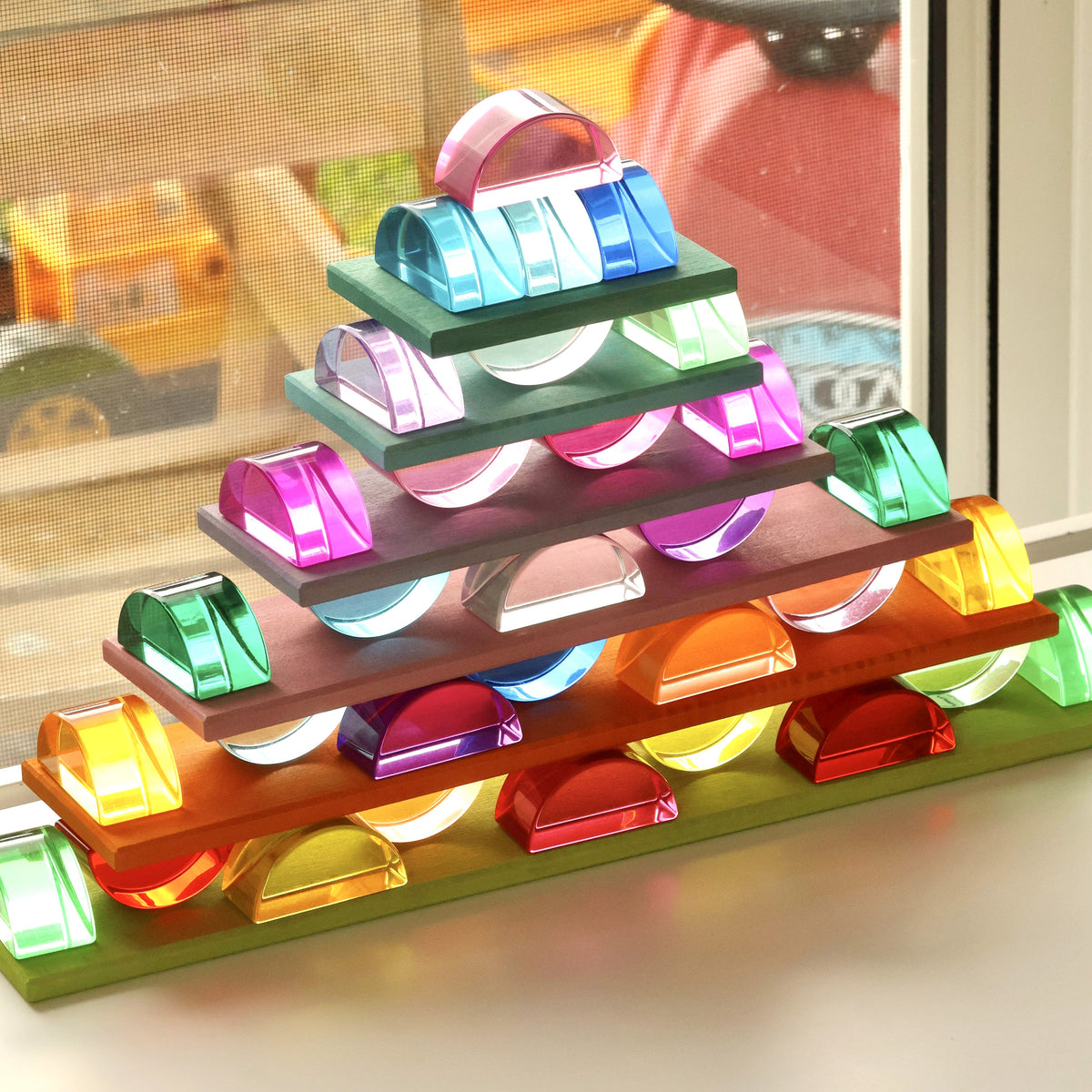 32 Lucite Semicircles™