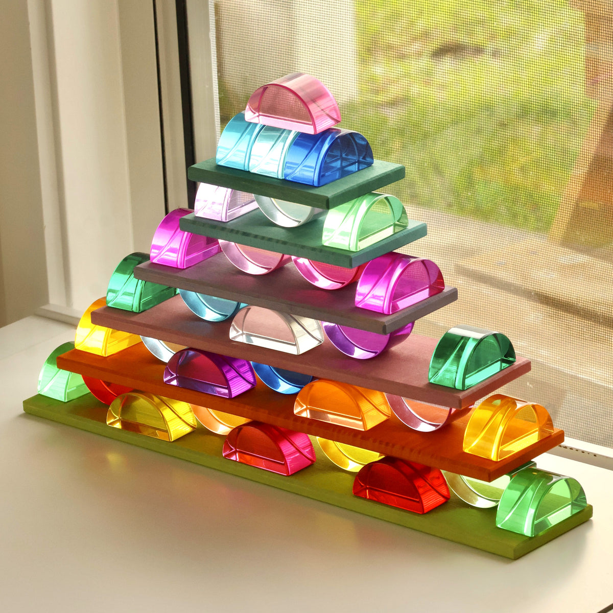 32 Lucite Semicircles™