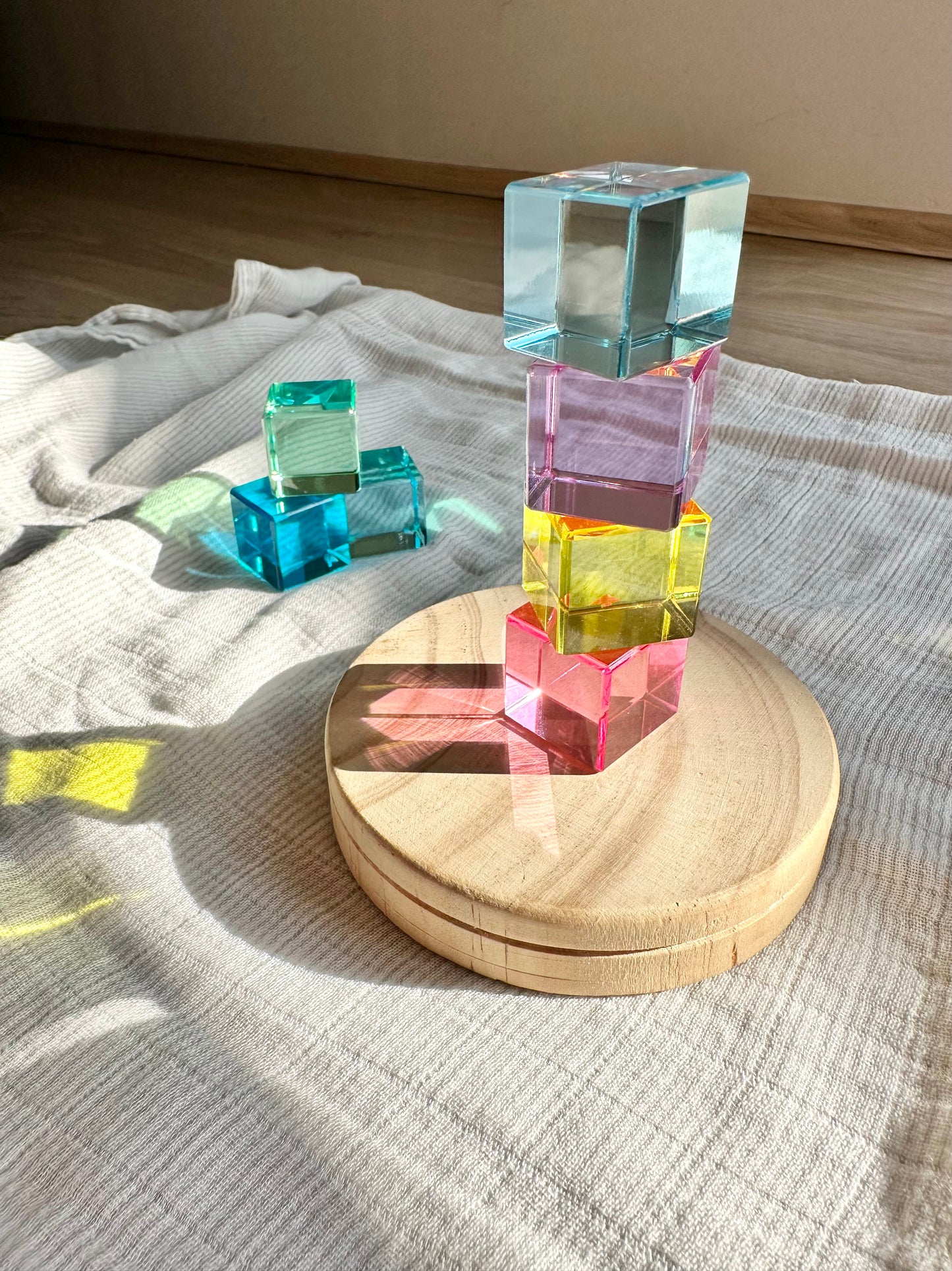 60 Rainbow-coloured Lucite Cube Blocks