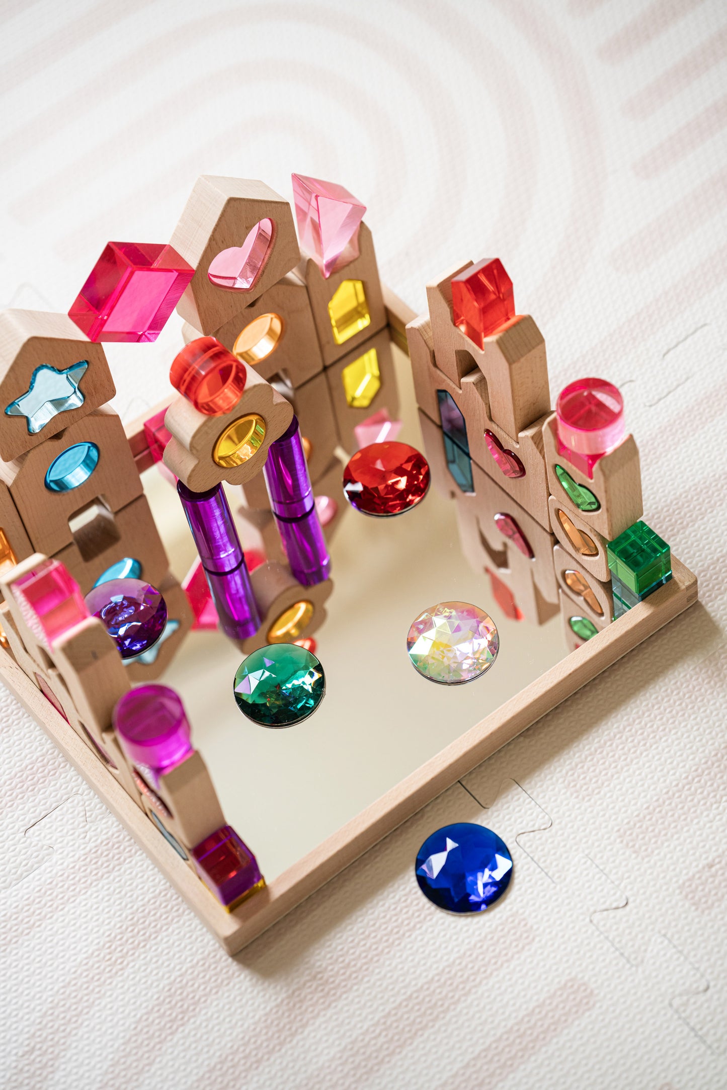 16 Large Round Jewels